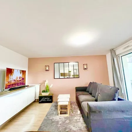 L'atelier Chic - Wifi Fibre - Parking Privee - Balcon - Netflix * Lanester